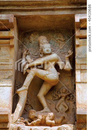 Nataraja dancing, Brihadisvara Temple 40410686