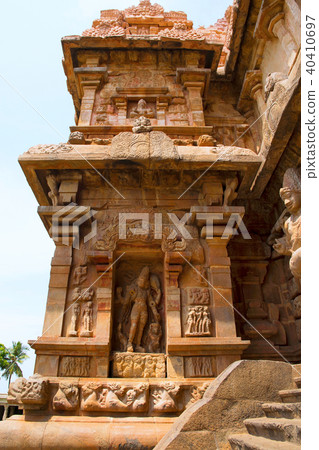 Central shrine, Brihadisvara Temple, Tamil Nadu  40410697