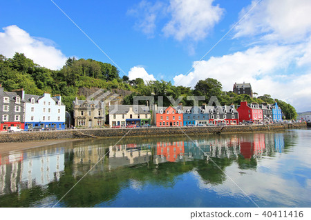 Tobermory town, capital of the Isle of Mull in the Scottish Inner Hebrides, Scotland, United Kingdom 40411416
