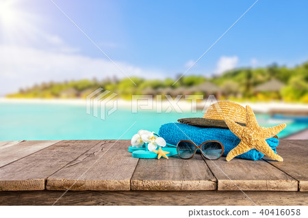 Beach accessories for travelling on wood 40416058