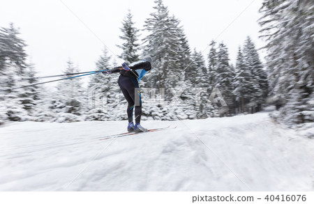 Cross-country skier in blur motion 40416076