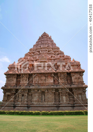 Brihadisvara Temple, Tamil Nadu, India. West view 40417588