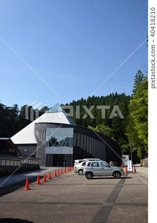 Front of Tateyama Museum 40418210