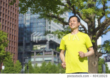 Men jogging 40418928