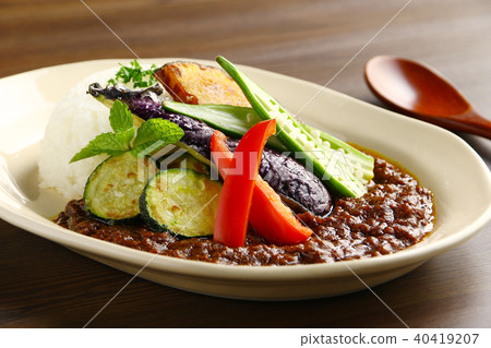 Summer vegetable curry 40419207