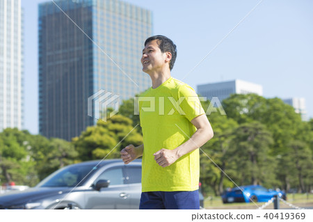 男人慢跑 40419369