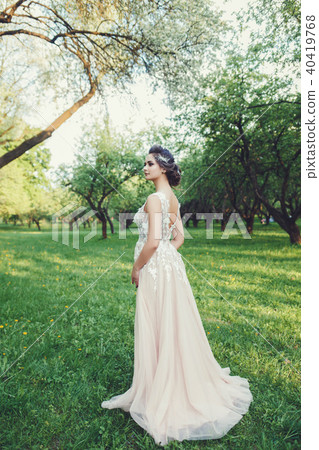 Beautiful bride in fashion wedding dress Beautiful bride in fashion wedding dress 40419768