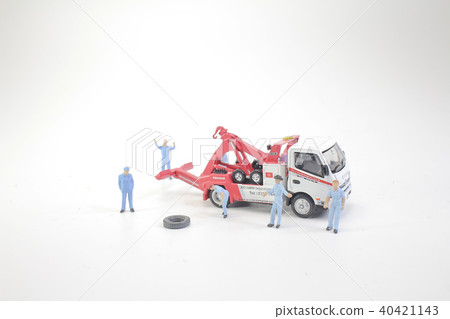 the mini truck worker near broken down car the mini truck worker near broken down car 40421143