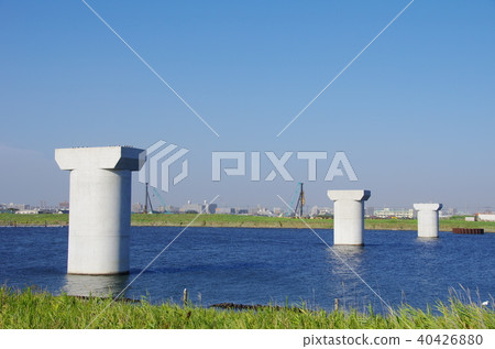 Bridge pier 40426880