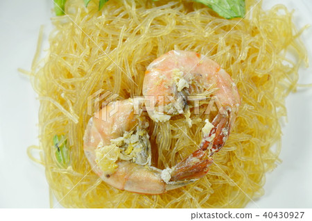 prawn steamed with glass noodle on dish 40430927