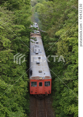 Isuzi rail express express train (Kiha 52 + Kiha 28) 40432130