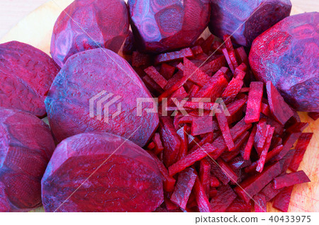 beetroot sliced strips, raw beetroot for cooking 40433975