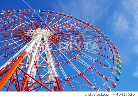 Ferris wheel  40435520