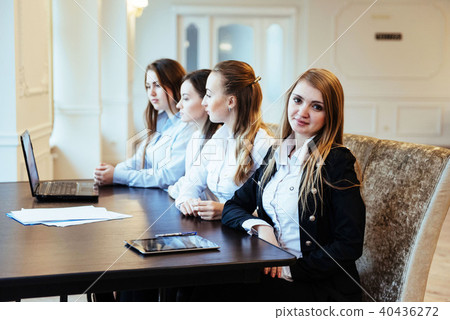 Students with laptops and tablet 40436272