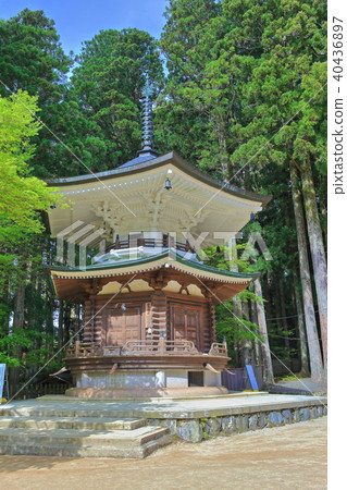 高野山六角倉庫 40436897