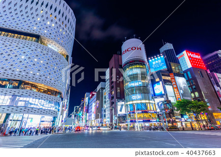 Night view of Tokyo Ginza 4-chome intersection 40437663