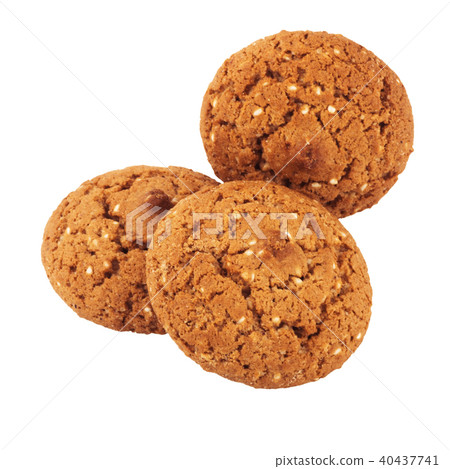 oatmeal cookies isolated on white background in studio light. 40437741