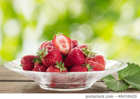 Strawberry Strawberry 40438420