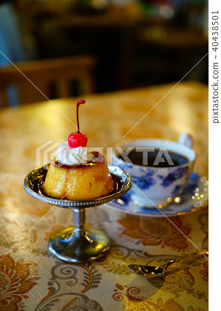 Retro pudding 40438501