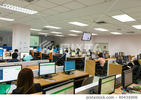 Abstract blur people meeting in seminar room, educ Abstract blur people meeting in seminar room, educ 40438906