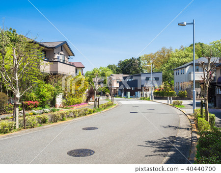 A quiet residential area	 40440700