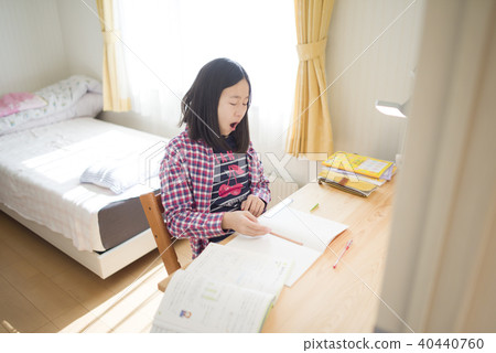 孩子學習（+ Akbi） 40440760