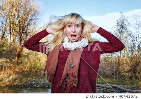Girl ruffled hair 40442672