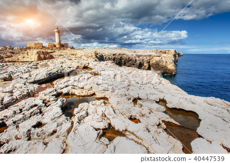 Fantastic view of the nature reserve Monte Cofano. Dramatic scen 40447539
