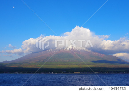 Mt. Fuji dawned 40454783