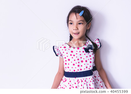 Little Asian girl portrait in sweet vintage dress Little Asian girl portrait in sweet vintage dress 40455399