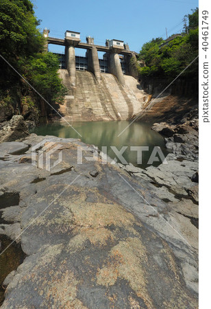 Second Grade Gorge Dam 40461749