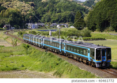 2000 series 4-car formation Limited express "Uwa sea" 40461772
