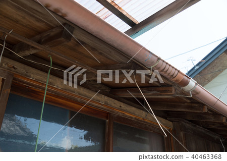 Secondhand housing Secondhand housing 40463368