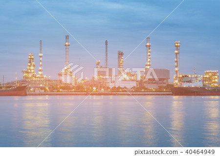 Twilight over Oil refinery power plant Twilight over Oil refinery power plant 40464949