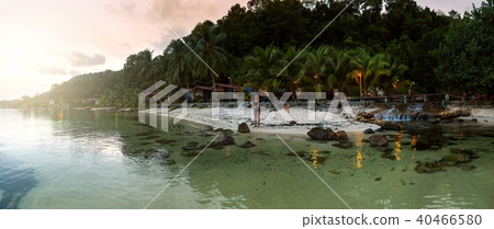 Panoramic photography of tropical beach Panoramic photography of tropical beach 40466580