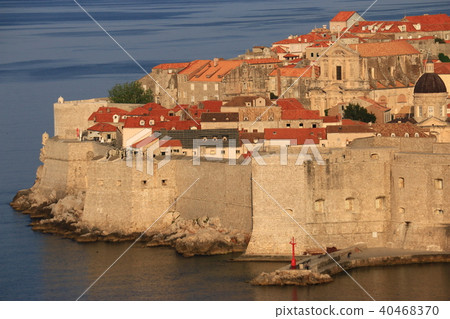 亞得里亞海的珍珠在克羅地亞朝陽杜布羅夫尼克閃耀 40468370