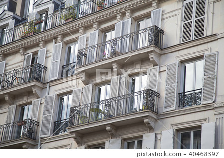 windows of old houses paris. windows of old houses paris. 40468397
