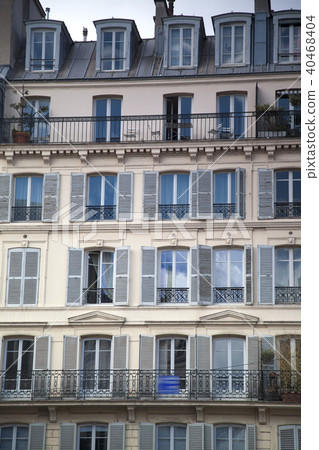 windows of old houses paris. windows of old houses paris. 40468404