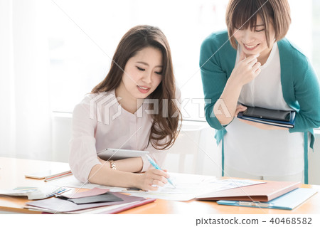 商業室內設計師 商業室內設計師 40468582