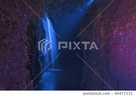 Takachiho Gorge light up 40471531