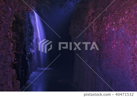 Takachiho Gorge light up 40471532