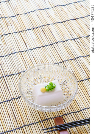 Season summer cold 40474183