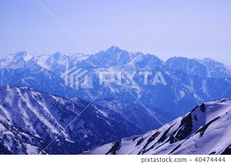 剩下一座雪山 剩下一座雪山 40474444