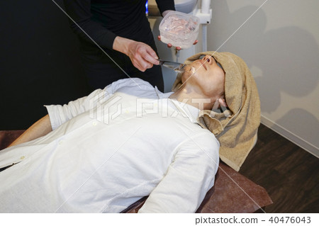 Male men's esthetic beard hair loss hair salon laser treatment chin nose ridge rasp launder beautiful skin permanent depilation unwanted hair treatment 40476043