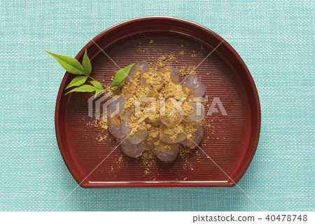 Warabimochi  40478748