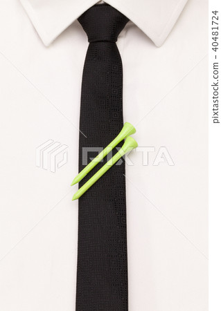 The detail of white shirt and black tie  40481724