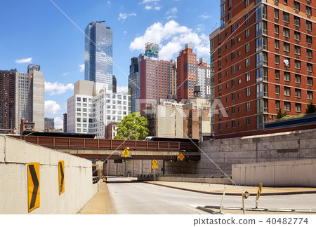 New York road infrastructure and architecture, US 40482774