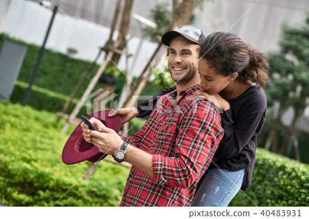 Dating of interracial couple Dating of interracial couple 40483931