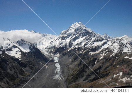Mount Cook, Hooker Glacier, Mount Cook Village Mount Cook, Hooker Glacier, Mount Cook Village 40484384