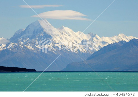Mount Cook, Lake Pukaki Mount Cook, Lake Pukaki 40484578